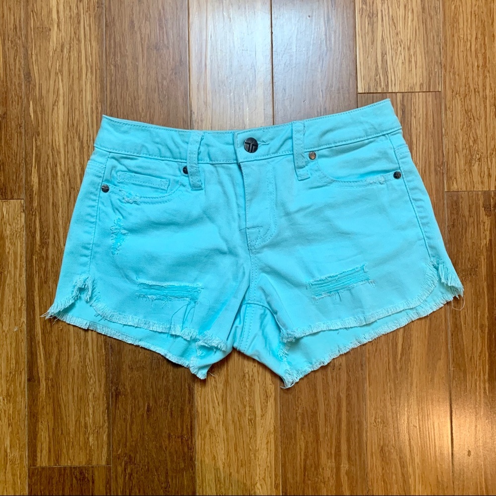 NWOT Tractr Tiffany Blue Denim Shorts
